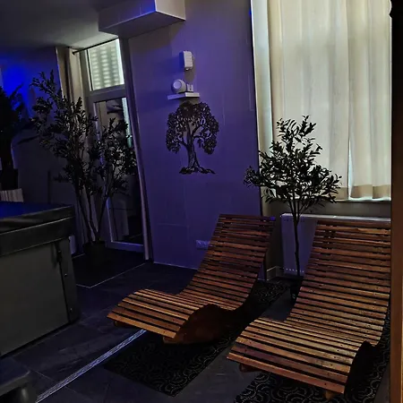 La Batisse L'arbre Doree Luxuszelt Le Grand-Abergement
