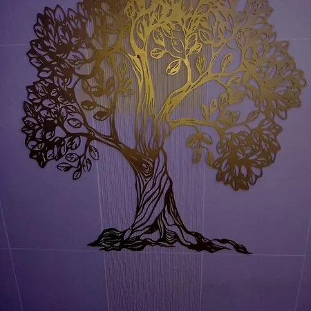 La Batisse L'arbre Doree